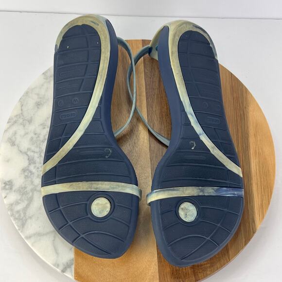 EUC Crocs Really Sexi Marbled Blue White Strappy Tie Dye Thong Flip Sandal 9 - Picture 8 of 8